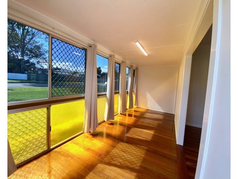 13 Lloyd George St, Eastern Heights QLD 4305