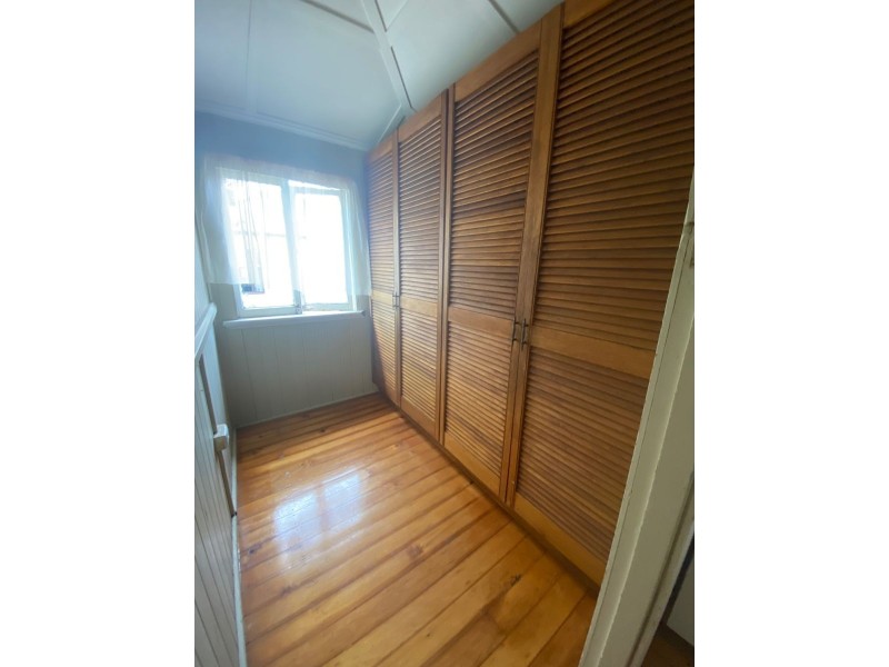 13 Salisbury Rd, Ipswich QLD 4305