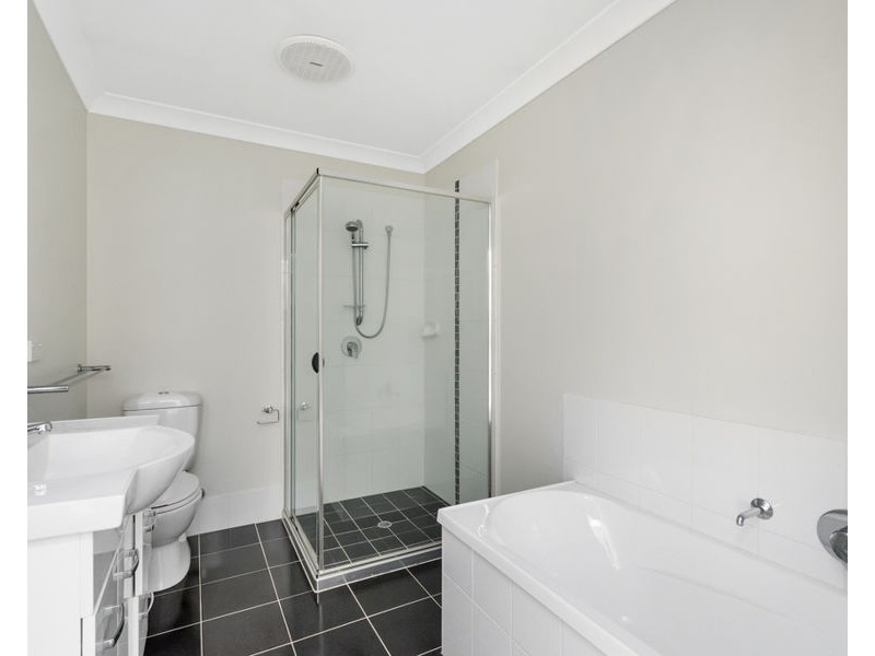 1/22 Tea Tree Pl, Raceview QLD 4305