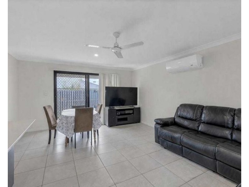 63 Cotton Crs, Redbank Plains QLD 4301