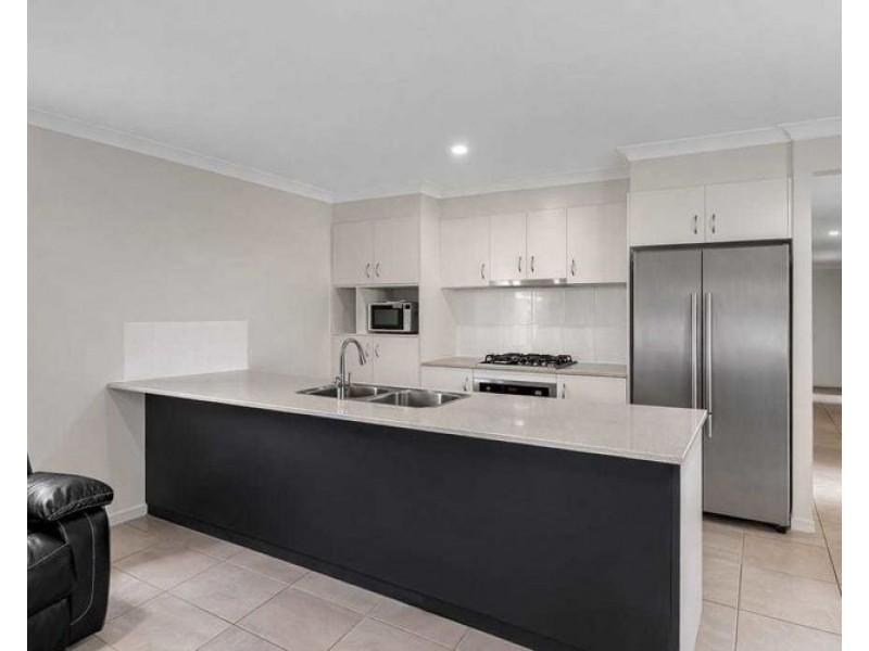 63 Cotton Crs, Redbank Plains QLD 4301