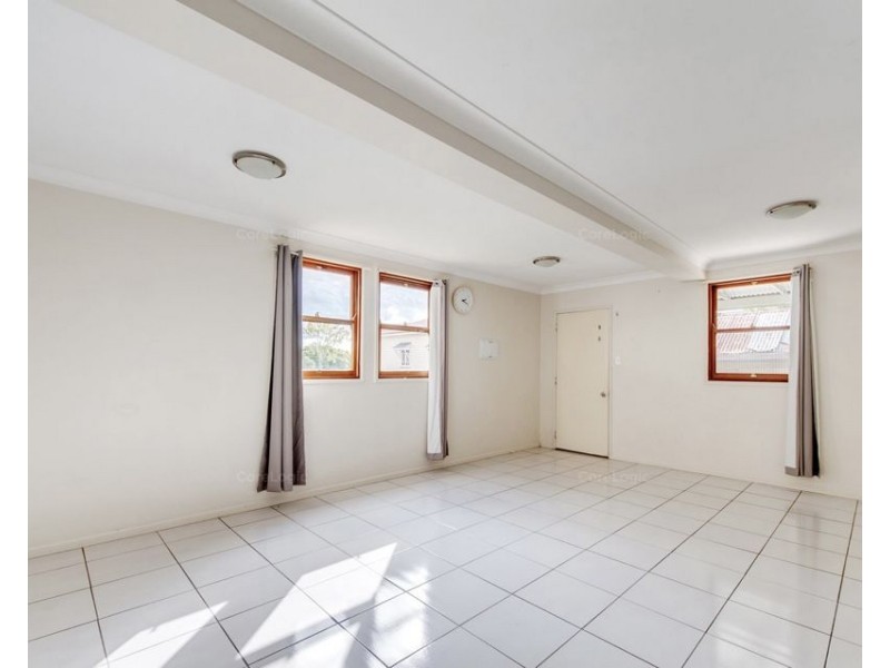 26 Lusitania St, Newtown QLD 4305