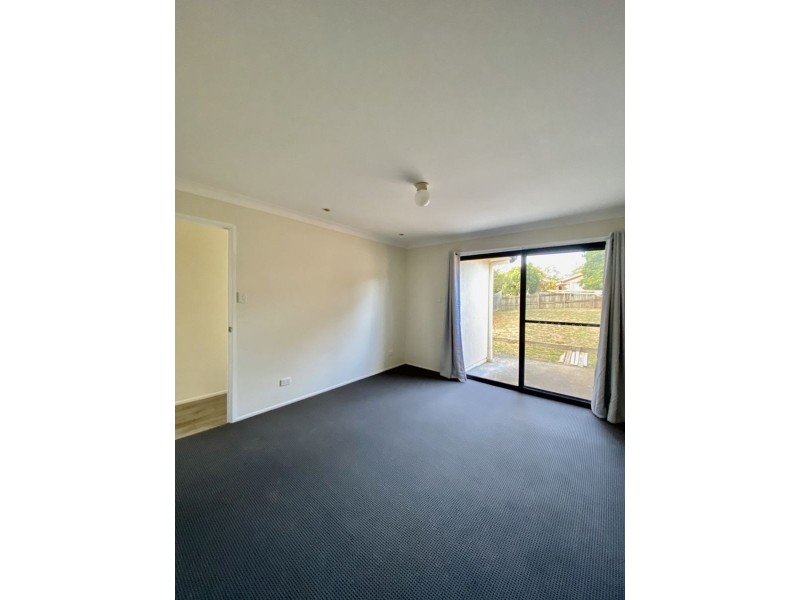 2/17 Spencer St, Churchill QLD 4305