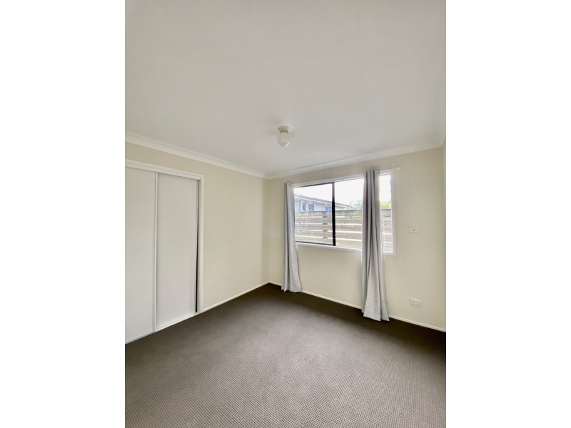 2/17 Spencer St, Churchill QLD 4305
