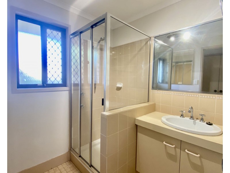 1/25 Henty Dr, Redbank Plains QLD 4301