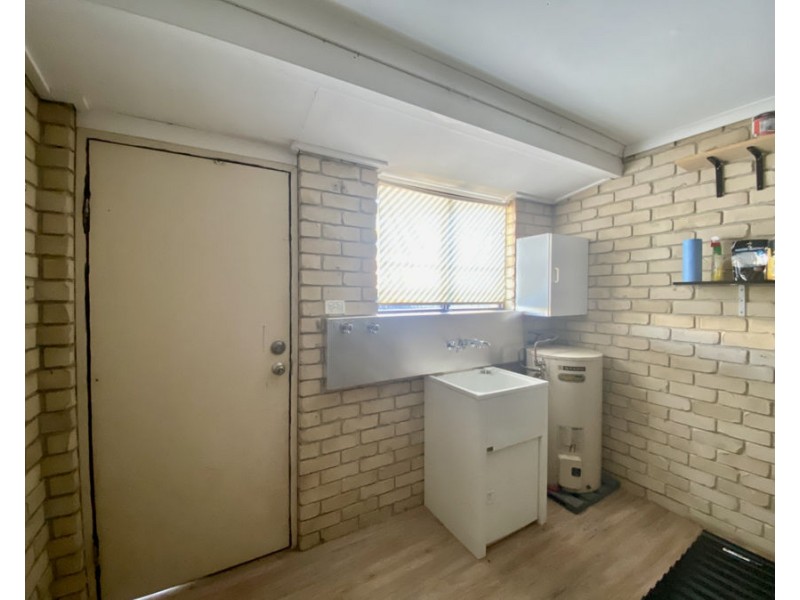 1/25 Henty Dr, Redbank Plains QLD 4301