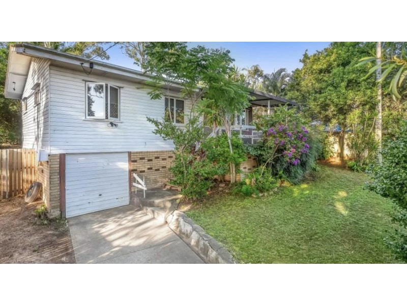 4 Kraatz Ave, Loganlea QLD 4131