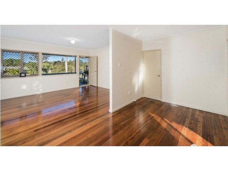 4 Kraatz Ave, Loganlea QLD 4131