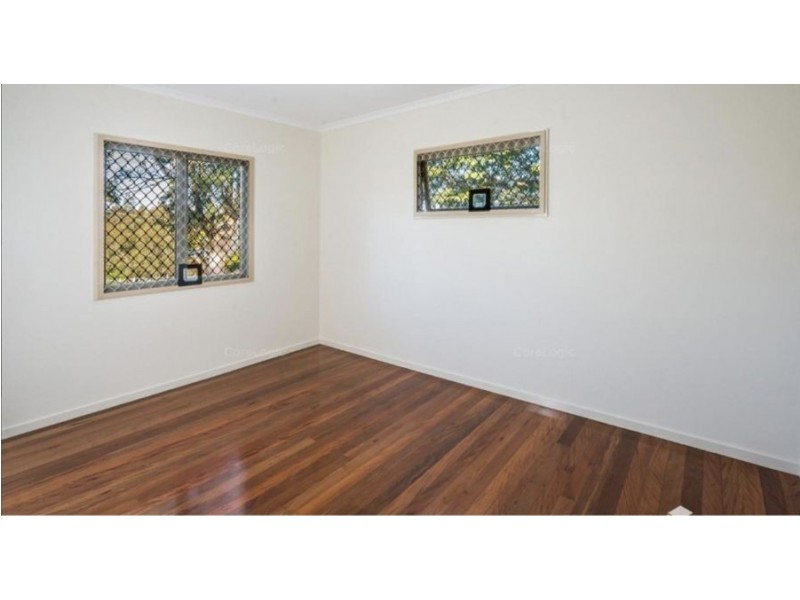 4 Kraatz Ave, Loganlea QLD 4131