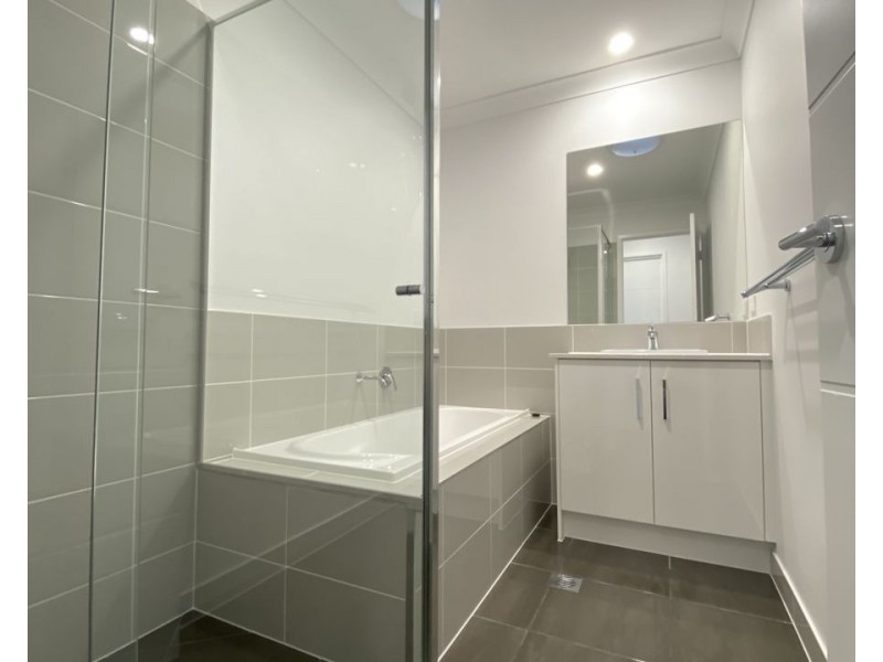 1/67 Montana Cct, Logan Reserve QLD 4133