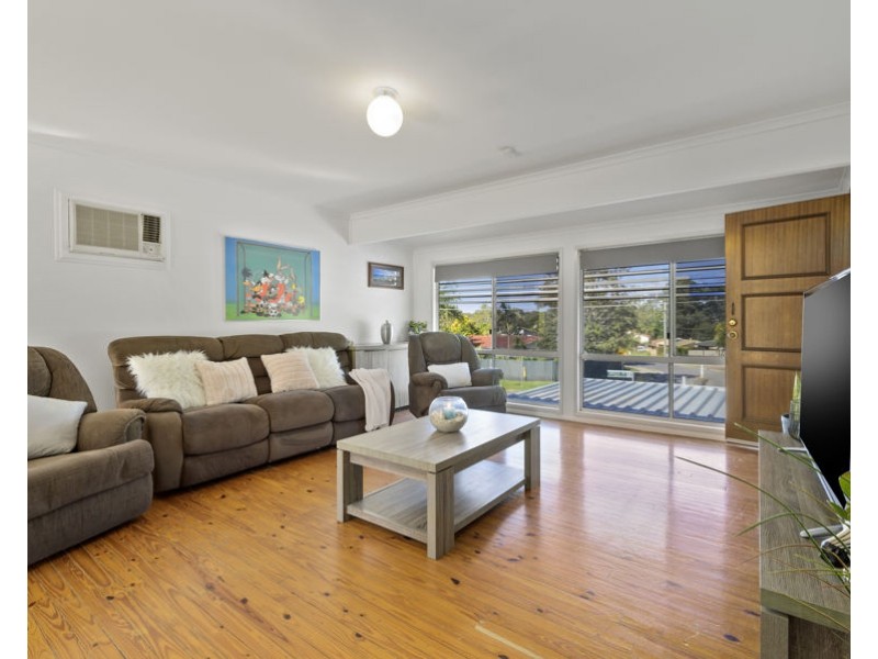 2 Tamatea Dr, Bellbird Park QLD 4300