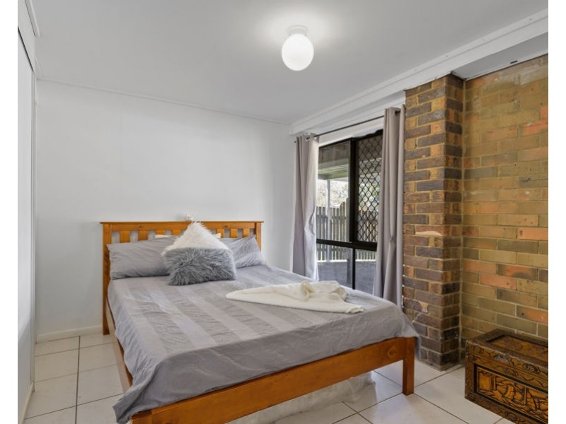 2 Tamatea Dr, Bellbird Park QLD 4300