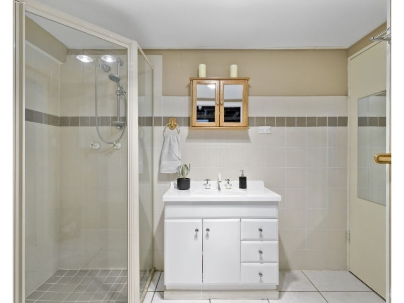 2 Tamatea Dr, Bellbird Park QLD 4300