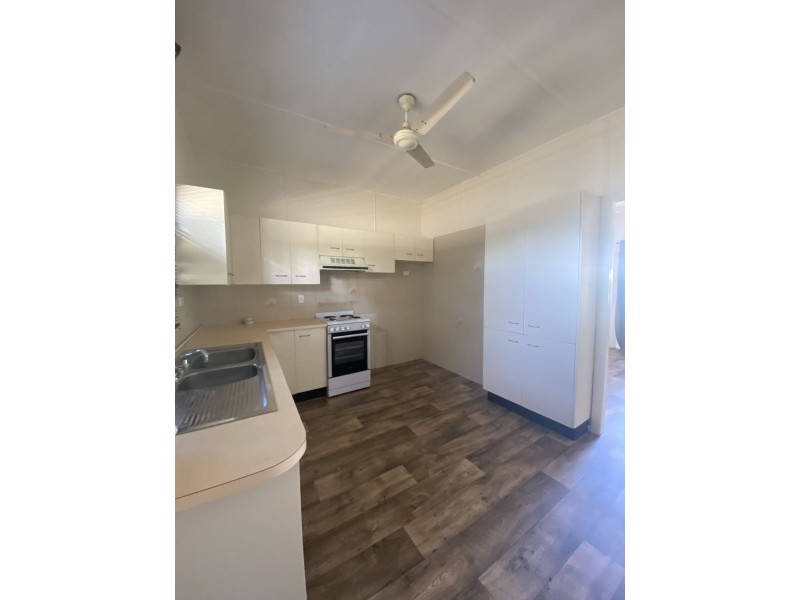 13 Mossom St, North Ipswich QLD 4305