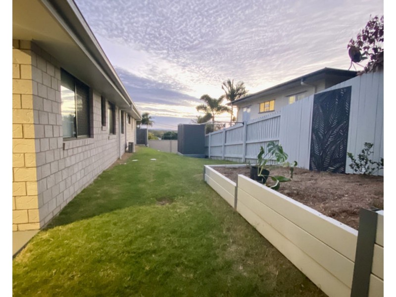 1 Berry St, Churchill QLD 4305