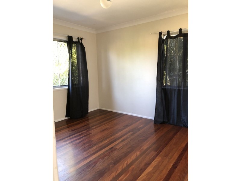 6 Kraatz Ave, Loganlea QLD 4131