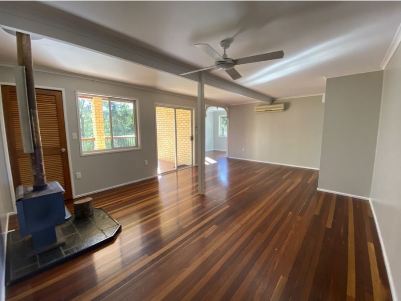 45 Trowers Rd, Pine Mountain QLD 4306