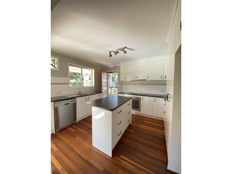 45 Trowers Rd, Pine Mountain QLD 4306