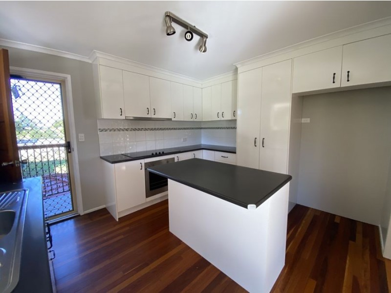 45 Trowers Rd, Pine Mountain QLD 4306