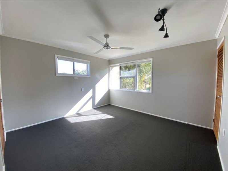 45 Trowers Rd, Pine Mountain QLD 4306