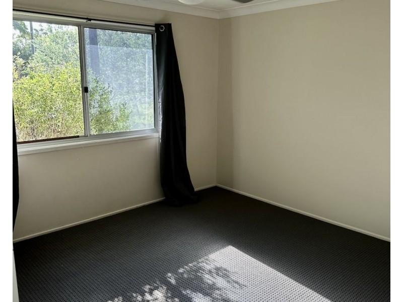 40 Leonard St, Yamanto QLD 4305