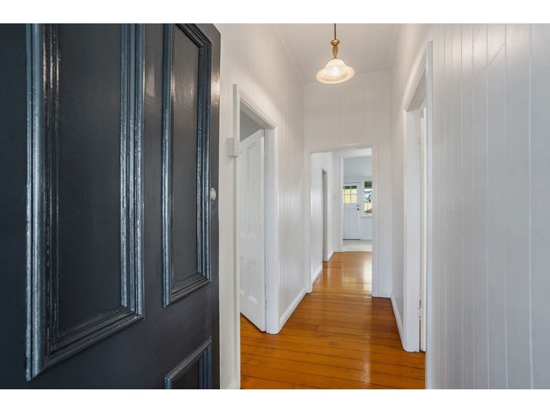 31 Canning Street, North Ipswich QLD 4305