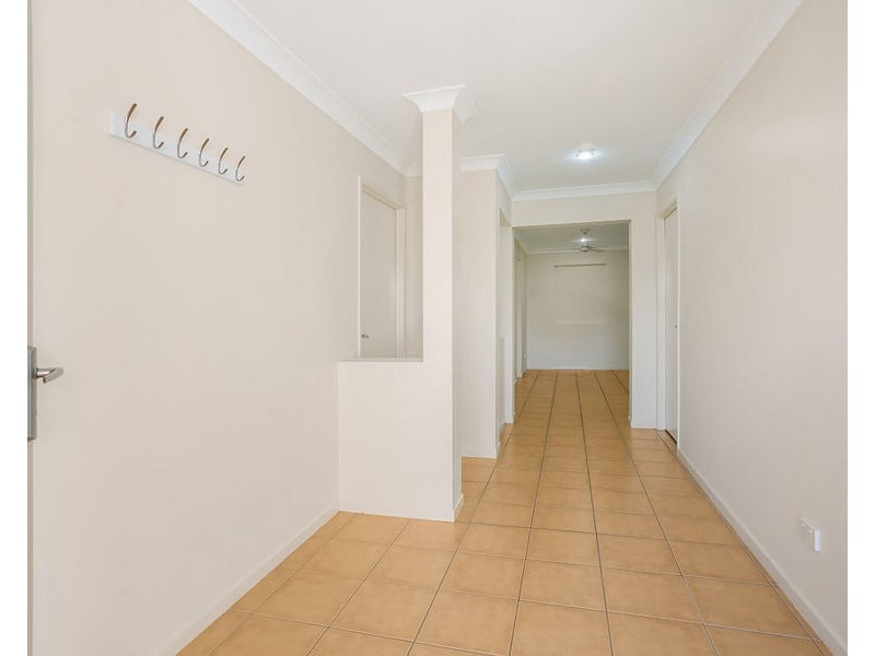 10 Wattle Crescent, Raceview QLD 4305