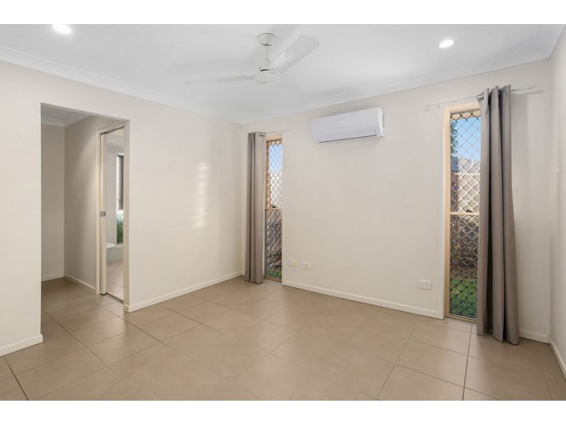 10 Wattle Crescent, Raceview QLD 4305
