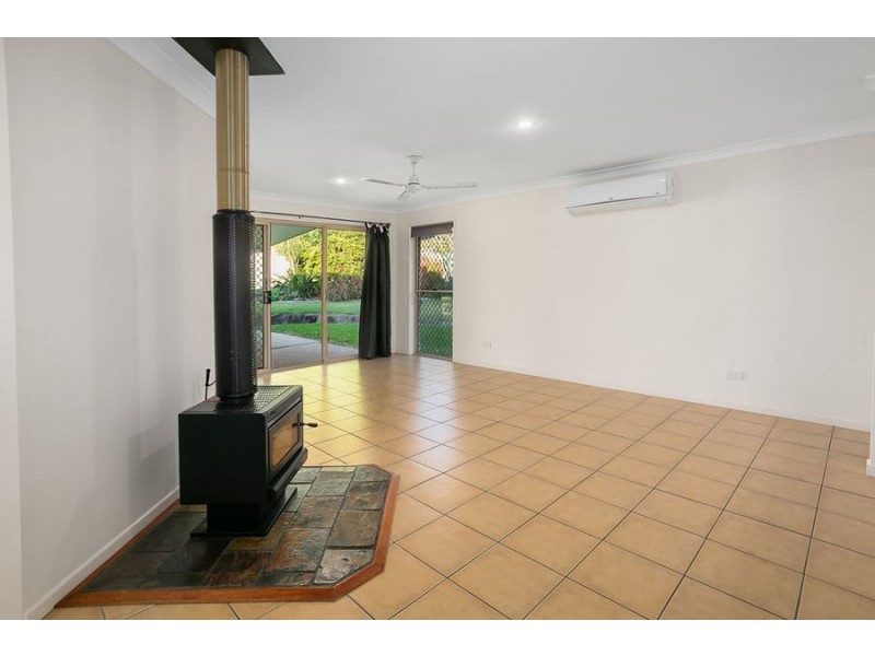 10 Wattle Crescent, Raceview QLD 4305