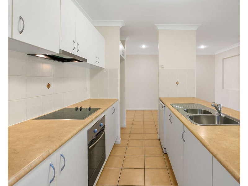 10 Wattle Crescent, Raceview QLD 4305
