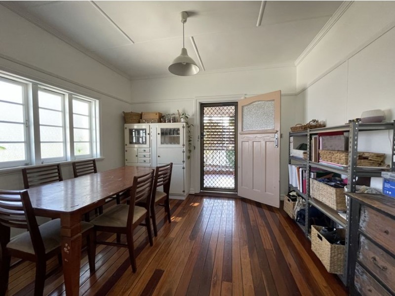 1 Otley St, East Ipswich QLD 4305