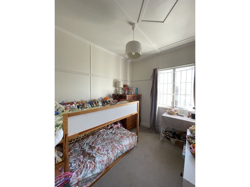 1 Otley St, East Ipswich QLD 4305