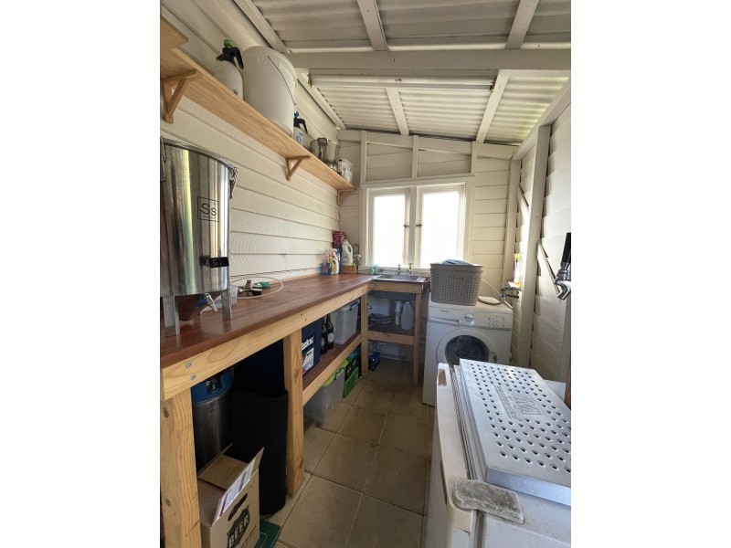 1 Otley St, East Ipswich QLD 4305