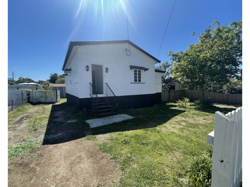 5 Greenham St, Raceview QLD 4305