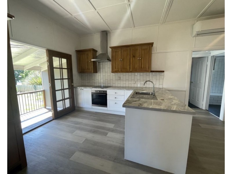 5 Greenham St, Raceview QLD 4305