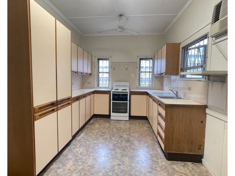 6 Scott St, Goodna QLD 4300