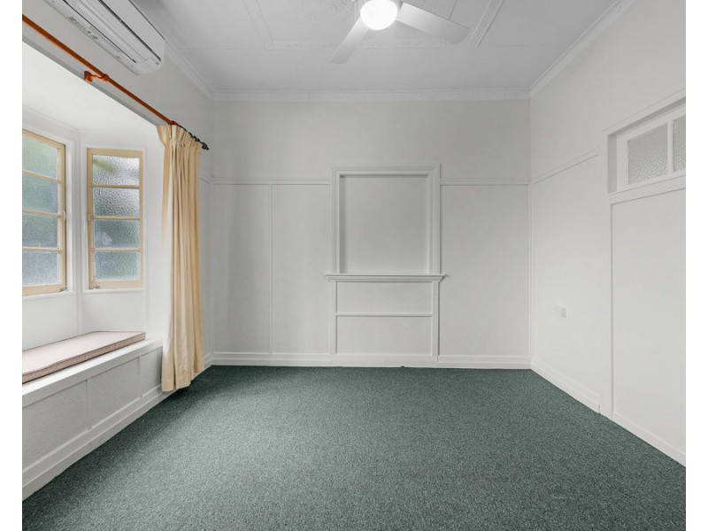 119 Whitehill Road, Eastern Heights QLD 4305