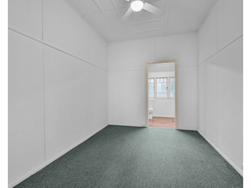 119 Whitehill Road, Eastern Heights QLD 4305