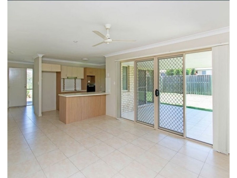 2 Beaver Crs, Redbank Plains QLD 4301