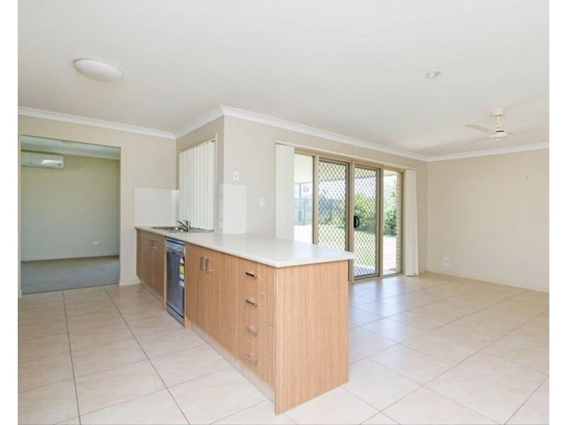 2 Beaver Crs, Redbank Plains QLD 4301