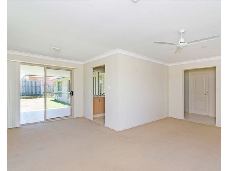 2 Beaver Crs, Redbank Plains QLD 4301