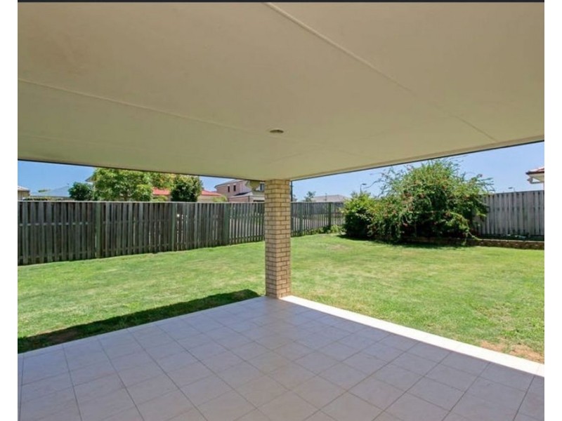 2 Beaver Crs, Redbank Plains QLD 4301
