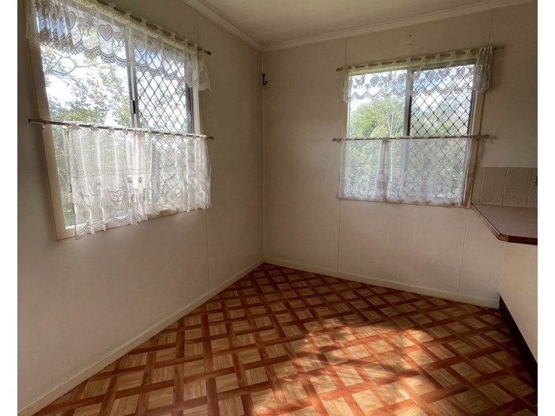 67 Brisbane Road, Riverview QLD 4303