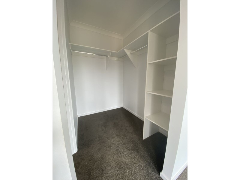 25 Ngungun Crs, Glass House Mountains QLD 4518