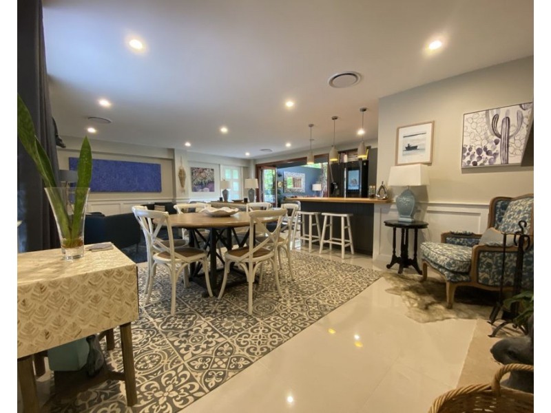 39 Cooinda St, Eastern Heights QLD 4305