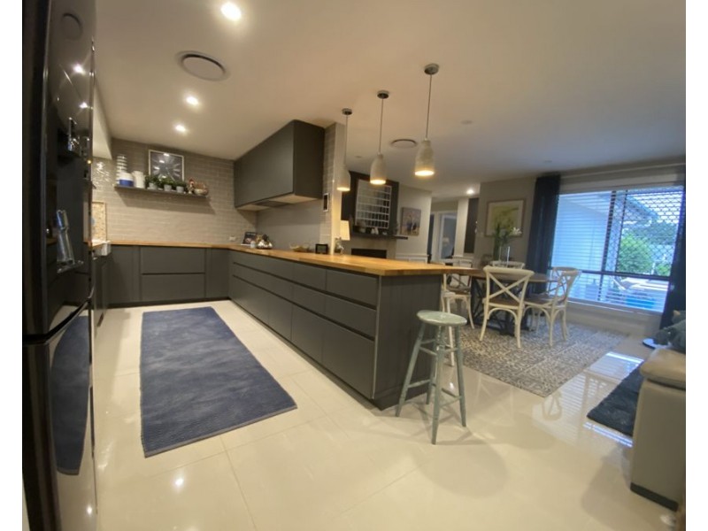 39 Cooinda St, Eastern Heights QLD 4305