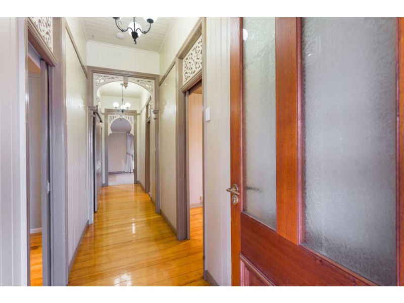 16 Paten Street, North Ipswich QLD 4305