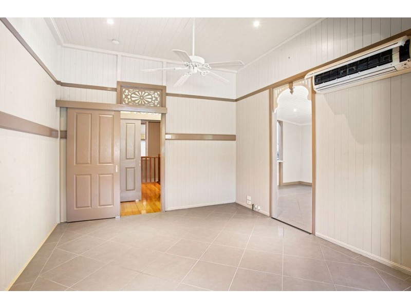 16 Paten Street, North Ipswich QLD 4305