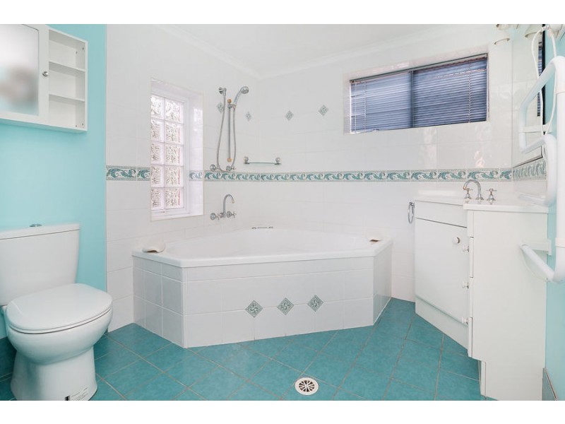 29 Hibiscus Street, Flinders View QLD 4305