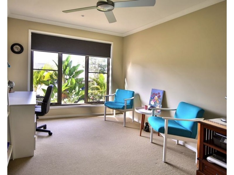 48 Geranium Drive, Springfield Lakes QLD 4300